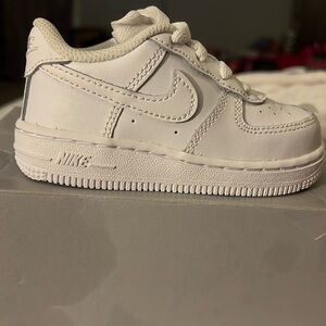 Toddler shoes size 7c